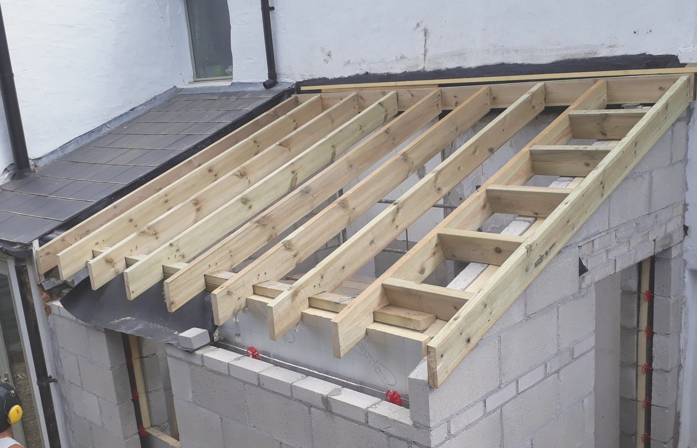 Extension roof in St Agnes, step 1